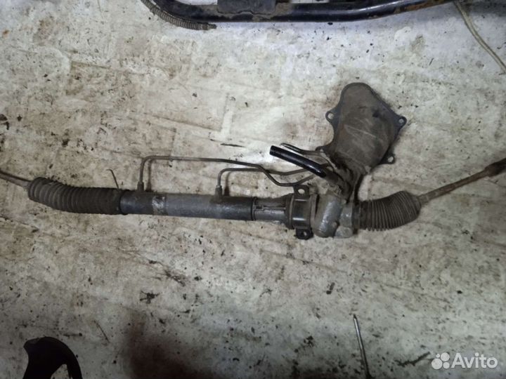 Рулевая рейка Nissan Primera p11