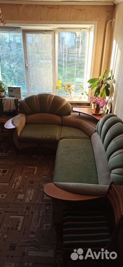 Большой угловой диван