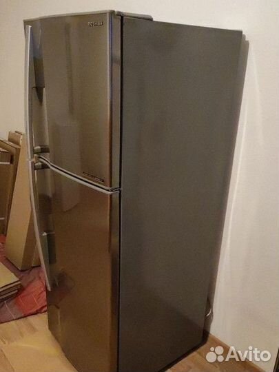 Холодильник Toshiba