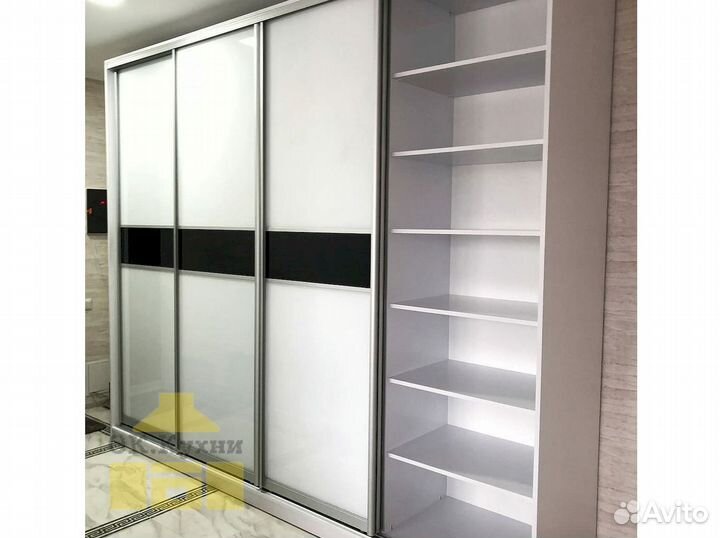 Стенка в гостиную