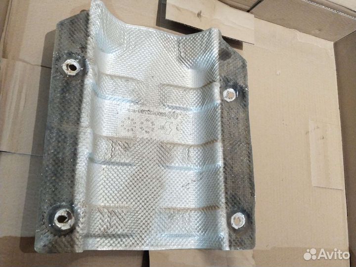 Экран тепловой Renault Logan 2 Sandero 2