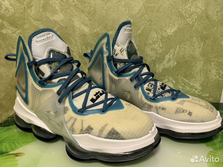 Кроссовки Nike LeBrone James 19 Space Jam оригинал