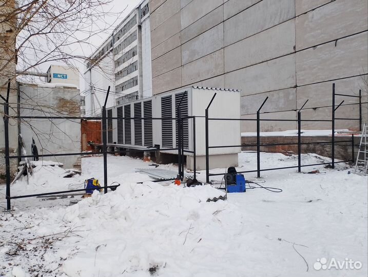 Монтаж заборов из профлиста