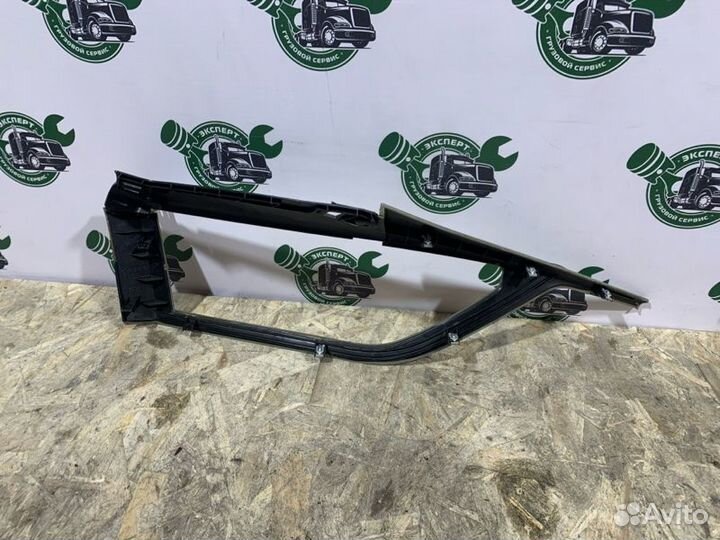 Накладка на торпедо Volvo Fh4