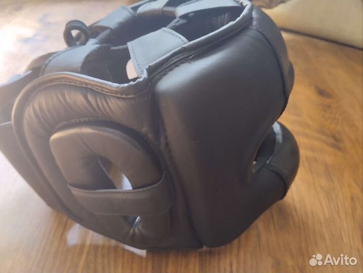 Боксерский шлем