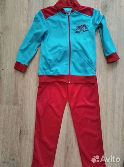 Спортивный костюм