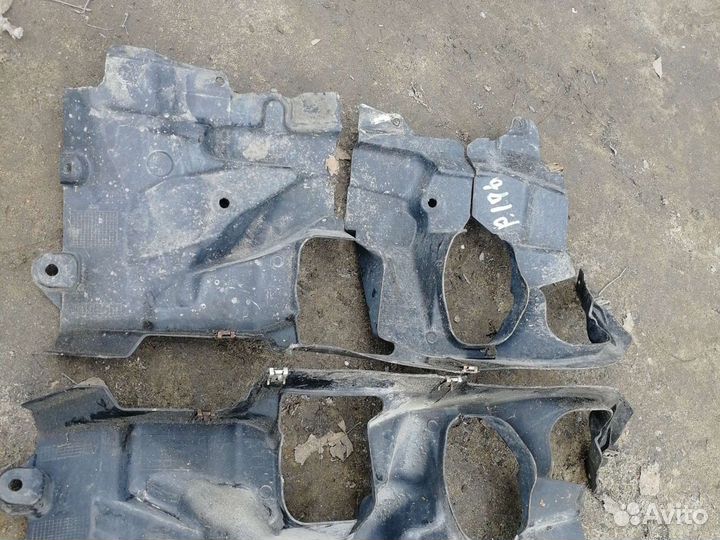 Пыльник рулевой рейки левый правый бмв ф10 BMW f10