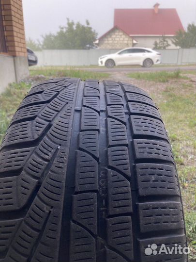 Pirelli Sottozero Winter 240 225/50 R17