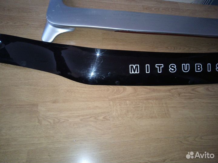 Мухобойка на Mitsubischi L200 3 поколение