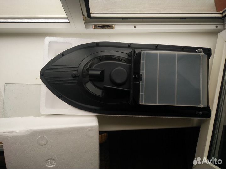 Радиоуправляемый прикормочный кораблик Jabo-2AL