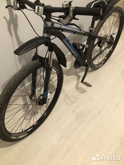 Велосипед фирмы Trek X-Caliber5