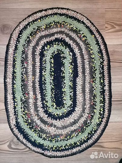 Вязанный коврик