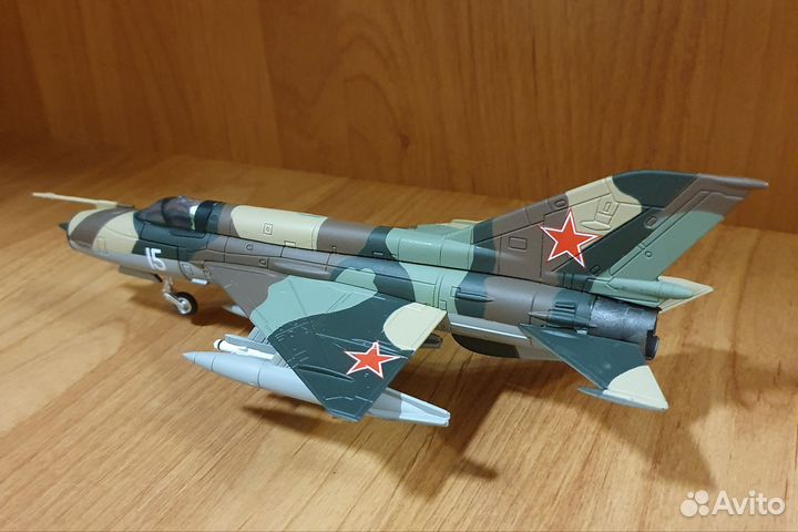 Модель самолета миг-21, М 1:72, металл