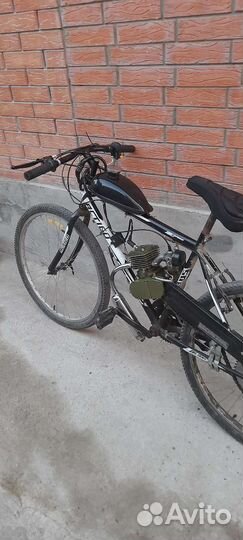 Велосипед с веломотором f80