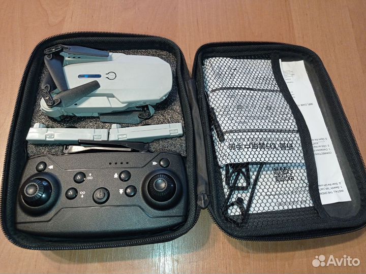 Квадрокоптер е88pro