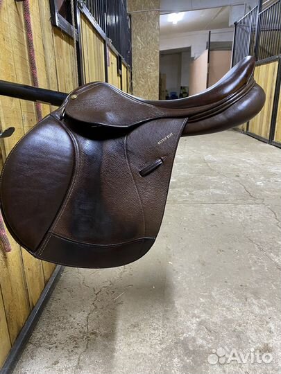 Седло для лошади в отличном состоянии Pessoa
