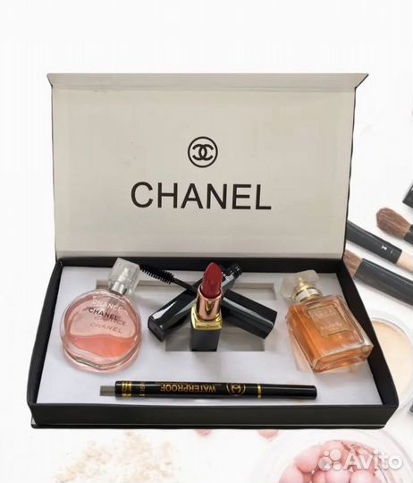 Набор косметики chanel подарочный