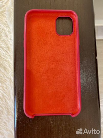 Чехол на iPhone 11