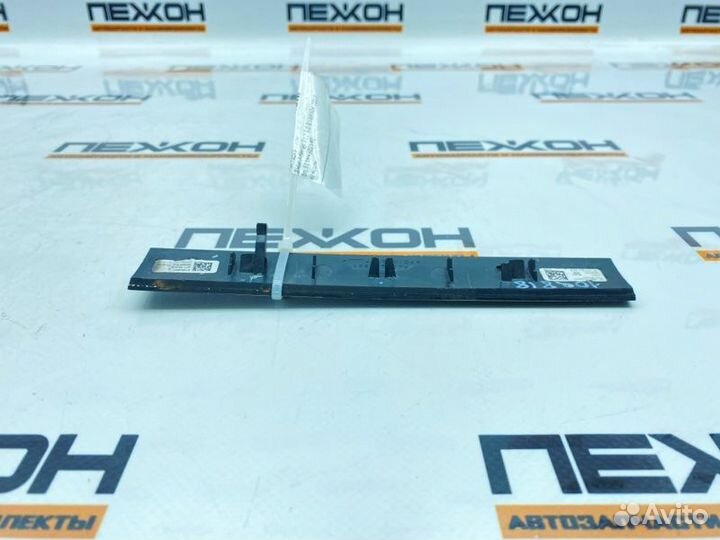 Накладка Bmw 7-Series G12 3.0 B58B30A 2017