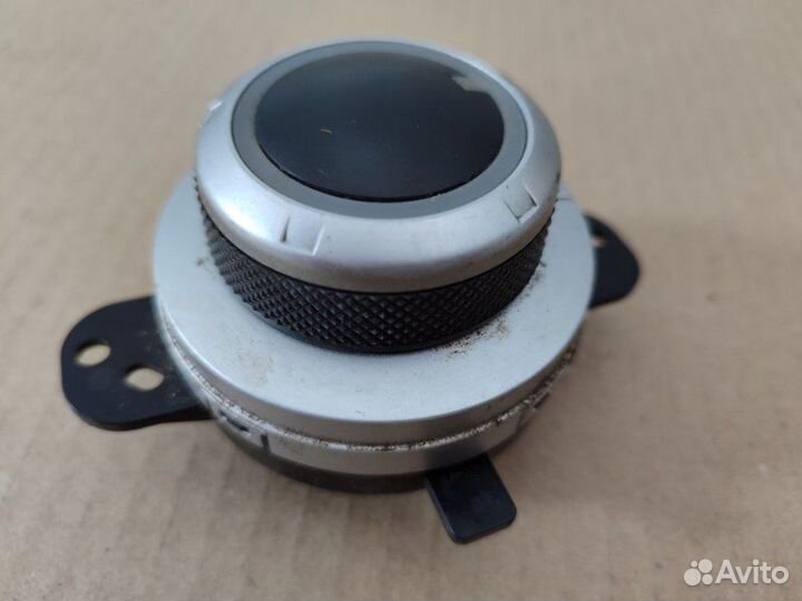 Кнопка включения полного привода Mitsubishi