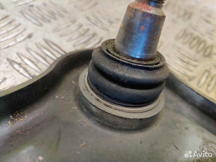 Рычаг нижний передний левый Mini Clubman R55