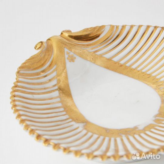 Чайная пара в форме ракушки с кораллами