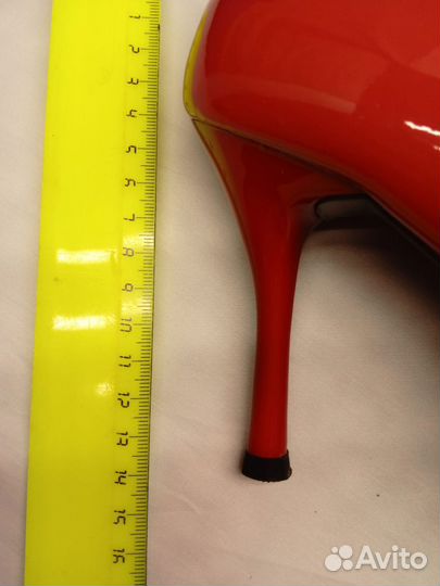 Туфли лак новые