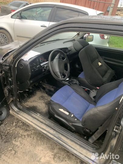 Volkswagen Golf 1.8 МТ, 1994, 500 000 км