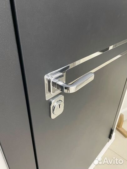 Двери с плавным закрыванием и надежной фурнитурой