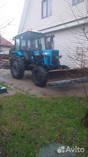Мтз 82 с отвалом и щёткой