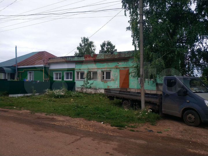 Дом 182,1 м² на участке 8,8 сот.