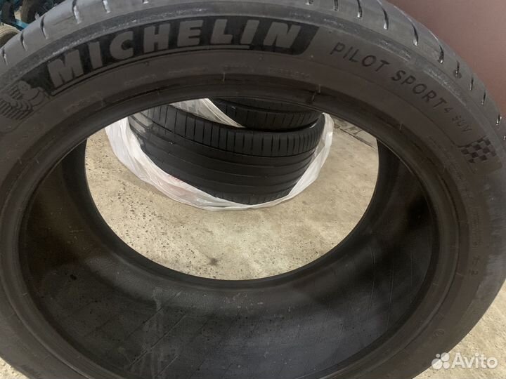 Michelin Pilot Sport 4 SUV 295/40 R21 111Y