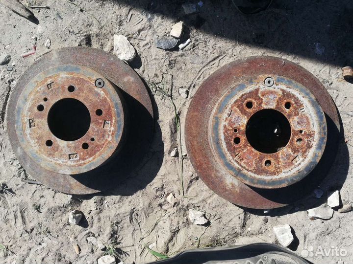 Диск тормозной задний Митсубиси Аутлендер XL