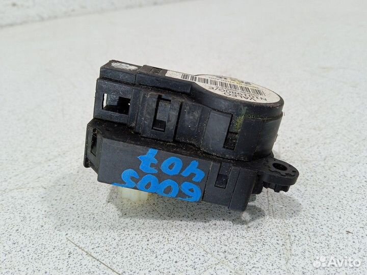 Моторчик заслонки печки