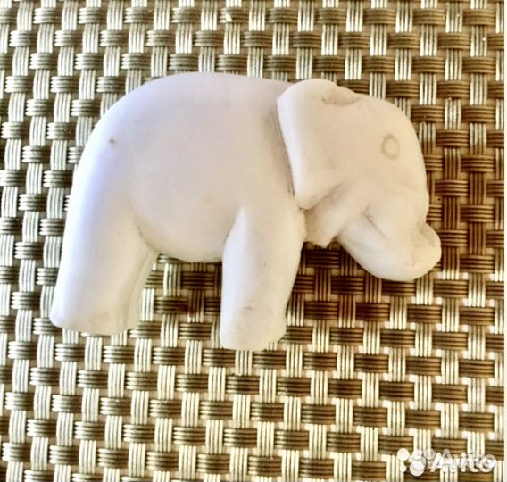 Смальта Колотая СССР/Слон фигурка мыльный камень