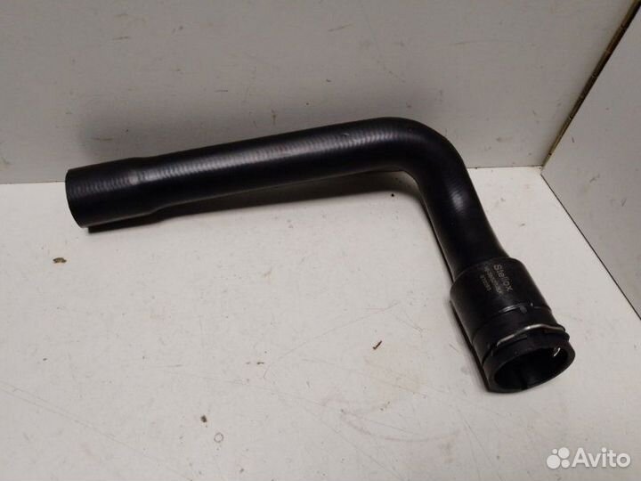 Патрубок охлаждения радиатора Volkswagen Passat