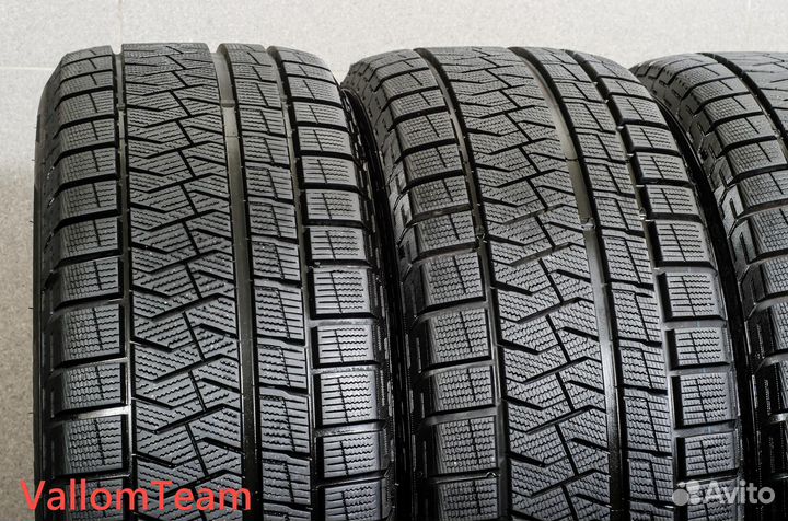 Pirelli Ice Asimmetrico Plus 225/45 R18 95Q