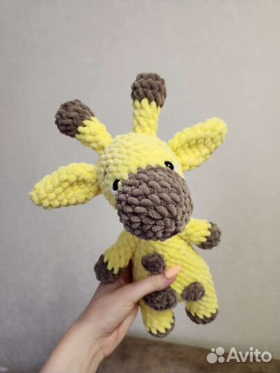 Вязаный жираф
