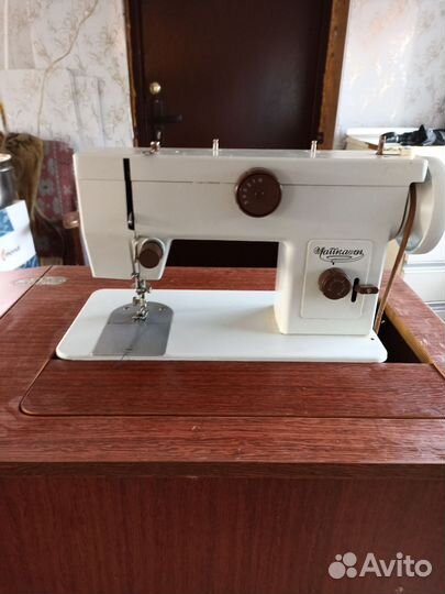 Швейная машина Чайка 134