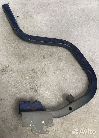 Петля багажника правая Chery Fora A21 седан 1.6