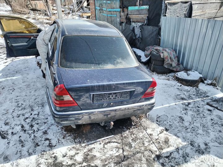 В разбор Мерседес с 180