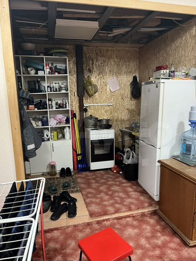 Гараж, > 30 м²