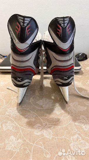 Детские хоккейные коньки bauer vapor