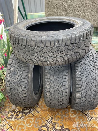Gislaved NordFrost 100 SUV 215/65 R16