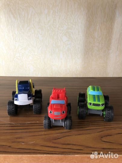 Набор игрушек чудо-машинки