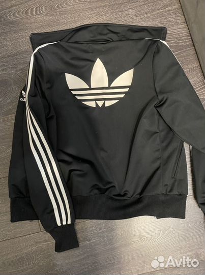 Спортивная кофта adidas женская