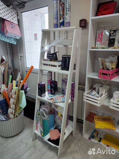 Стеллаж белый