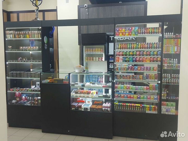 Продавец в табачный магазин