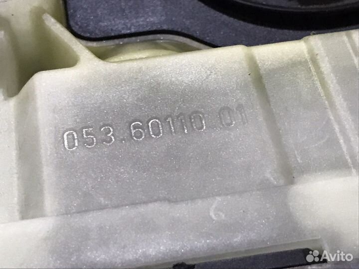 Моторчик стеклоподъемника Порше Панамера