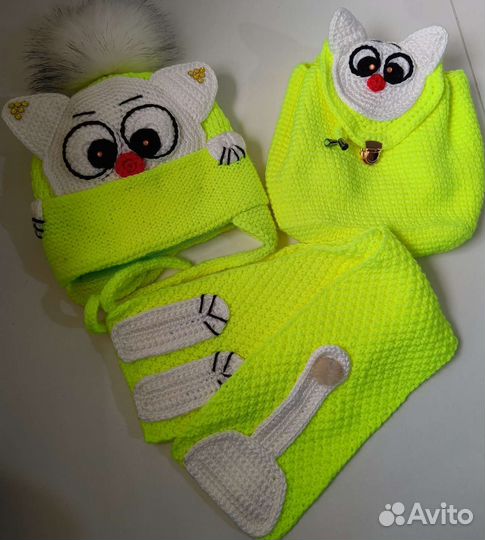 Шапка, шарф, рюкзак Зима